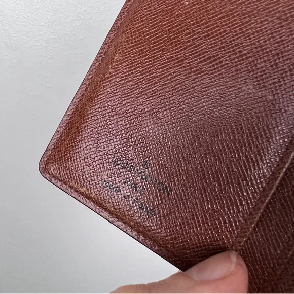 Louis Vuitton Vintage Snap Monogram Fold Wallet - Picture 11 of 11